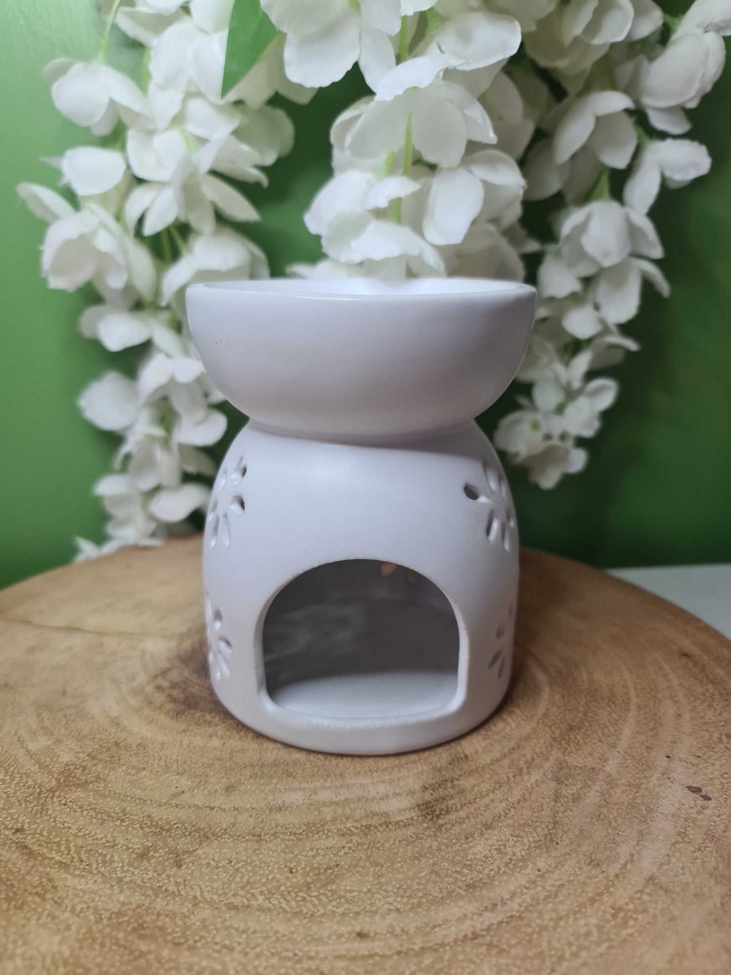 Eden Daisy Cut Out Ceramic Oil & Wax Burner