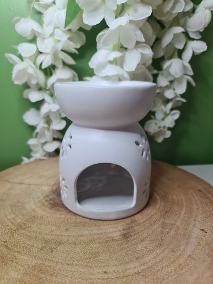 Eden Daisy Cut Out Ceramic Oil & Wax Burner